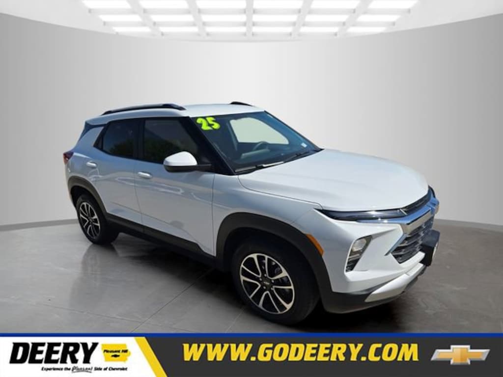Used 2025 Chevrolet Trailblazer LT SUV