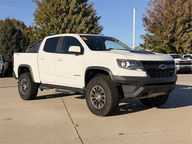 2019 Chevrolet Colorado ZR2 photo 2