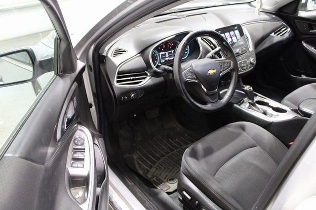 Used 2017 Chevrolet Malibu 1LT with VIN 1G1ZE5ST6HF283602 for sale in Pleasant Hill, IA