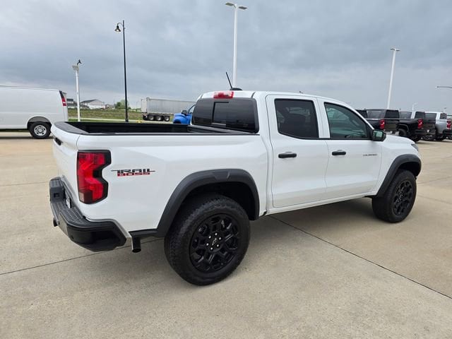 2026 Chevrolet Colorado Trail Boss - Photo 13