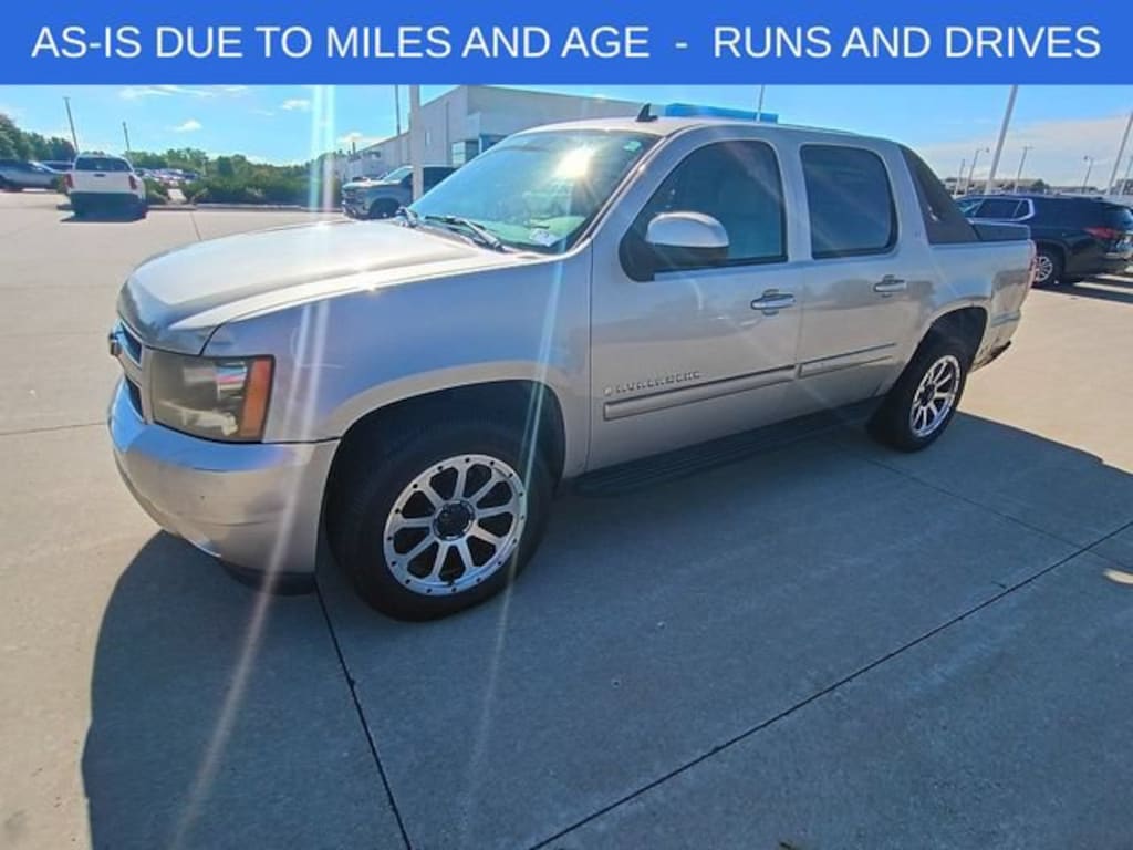 Used 2007 Chevrolet Avalanche LT w/2LT Truck