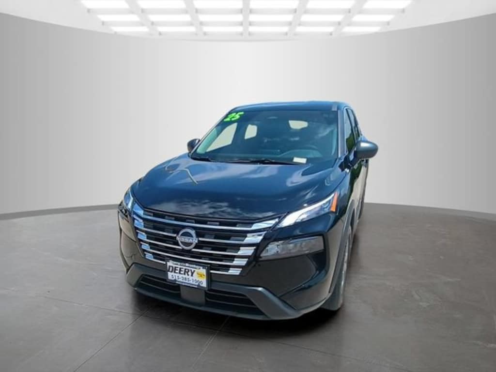 Used 2025 Nissan Rogue S