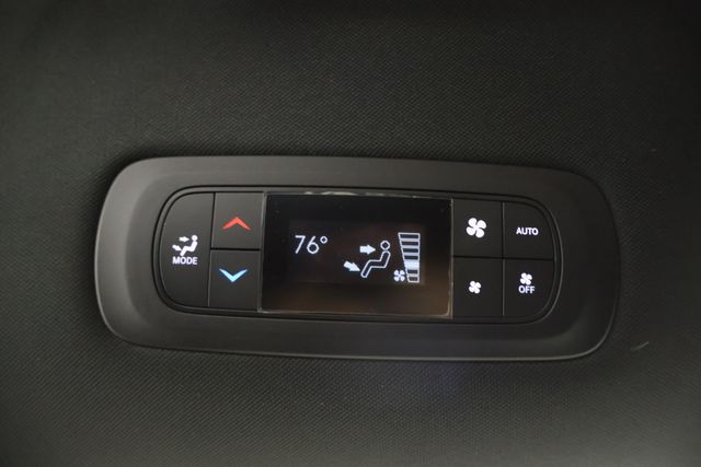 2026 Chrysler Pacifica Select - Photo 15