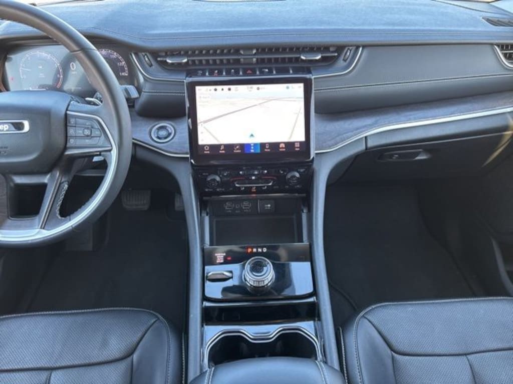 Used 2023 Jeep Grand Cherokee Limited 4x4 SUV