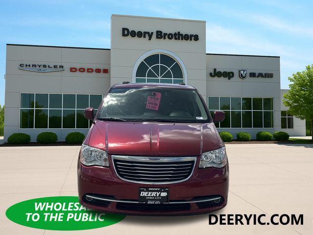 Used 2016 Chrysler Town & Country Touring with VIN 2C4RC1BG9GR199516 for sale in Iowa City, IA