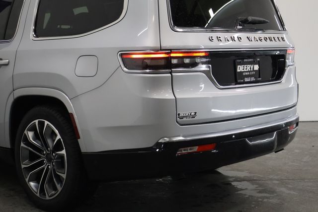 2025 Jeep Grand Wagoneer Series III - Photo 26