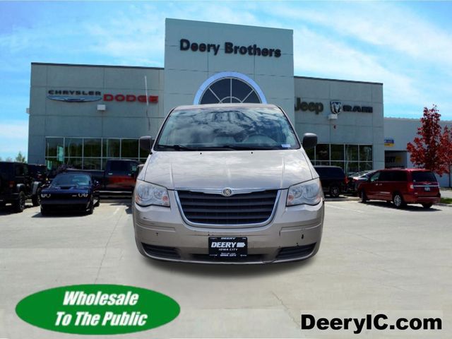 Used 2008 Chrysler Town & Country LX with VIN 2A8HR44H38R615717 for sale in Iowa City, IA