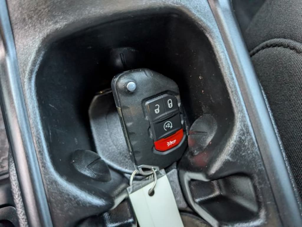 Used 2021 Jeep Gladiator Sport Truck Crew Cab