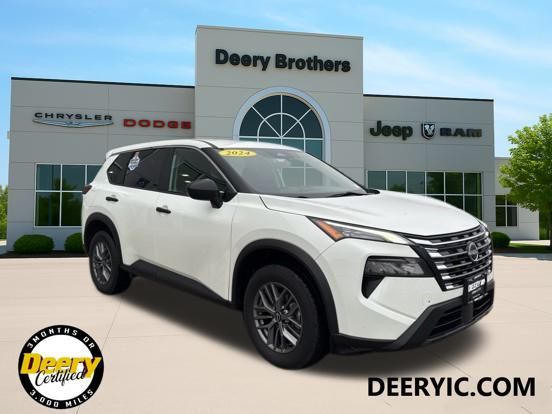 2024 Nissan Rogue S's photo