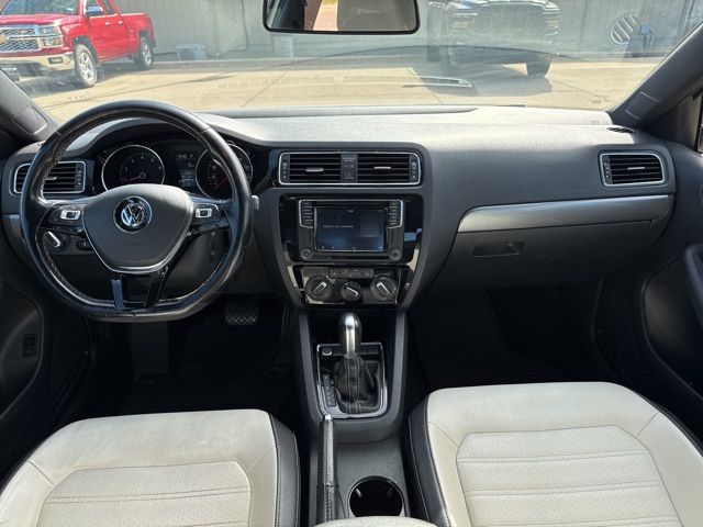 3VWD17AJ6HM338975