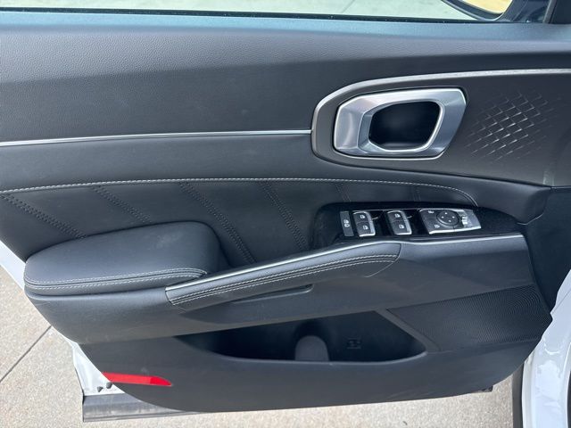 2022 Kia Sorento SX photo 3