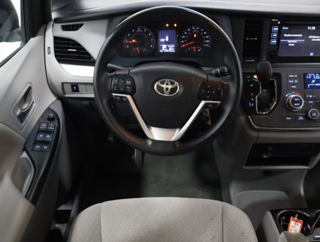 Used 2015 Toyota Sienna LE Van
