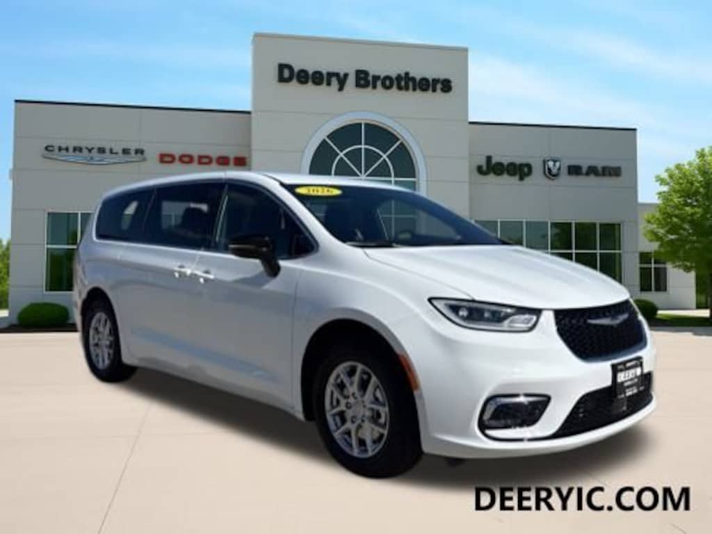 New 2026 Chrysler Pacifica Select Passenger Van