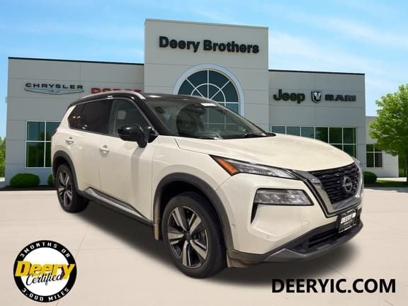 2023 Nissan Rogue SL's photo