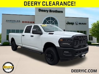 2025 Ram 2500 Tradesman 4x4 Truck Crew Cab
