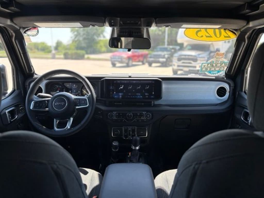 Used 2025 Jeep Wrangler 4xe Sahara 4x4 SUV