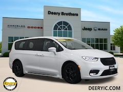 2022 Chrysler Pacifica Hybrid Touring L Van Passenger Van