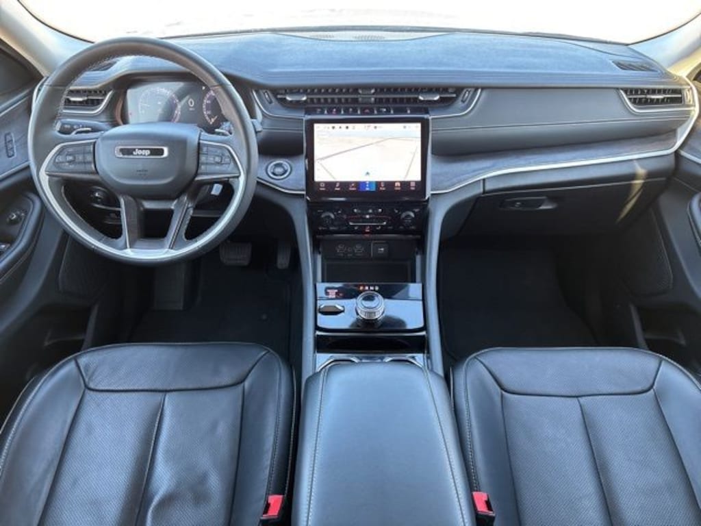 Used 2023 Jeep Grand Cherokee Limited 4x4 SUV