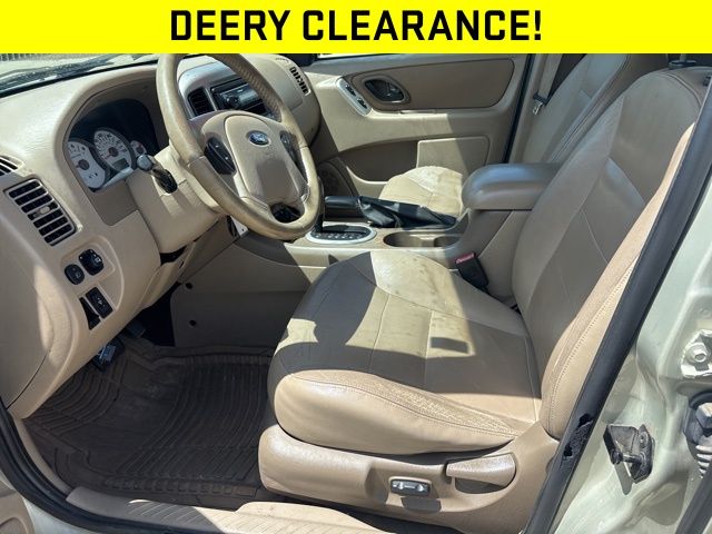 Used 2005 Ford Escape XLT with VIN 1FMYU931X5KD62750 for sale in Iowa City, IA