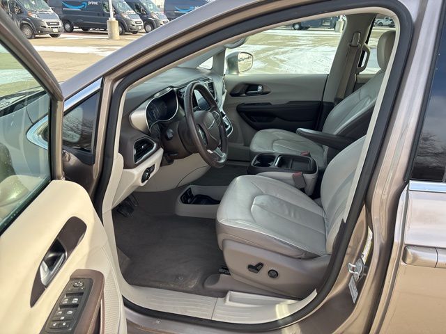 Used 2017 Chrysler Pacifica Touring-L with VIN 2C4RC1BG8HR603276 for sale in Iowa City, IA