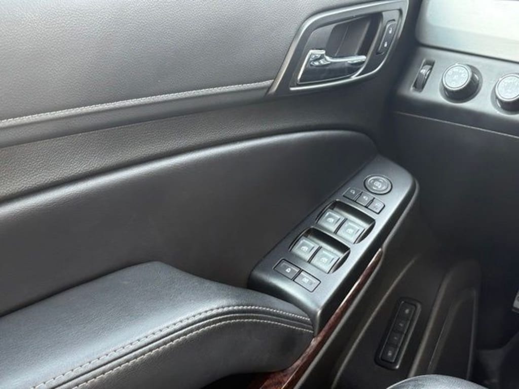 Used 2019 GMC Yukon XL SLT 4x4 SUV