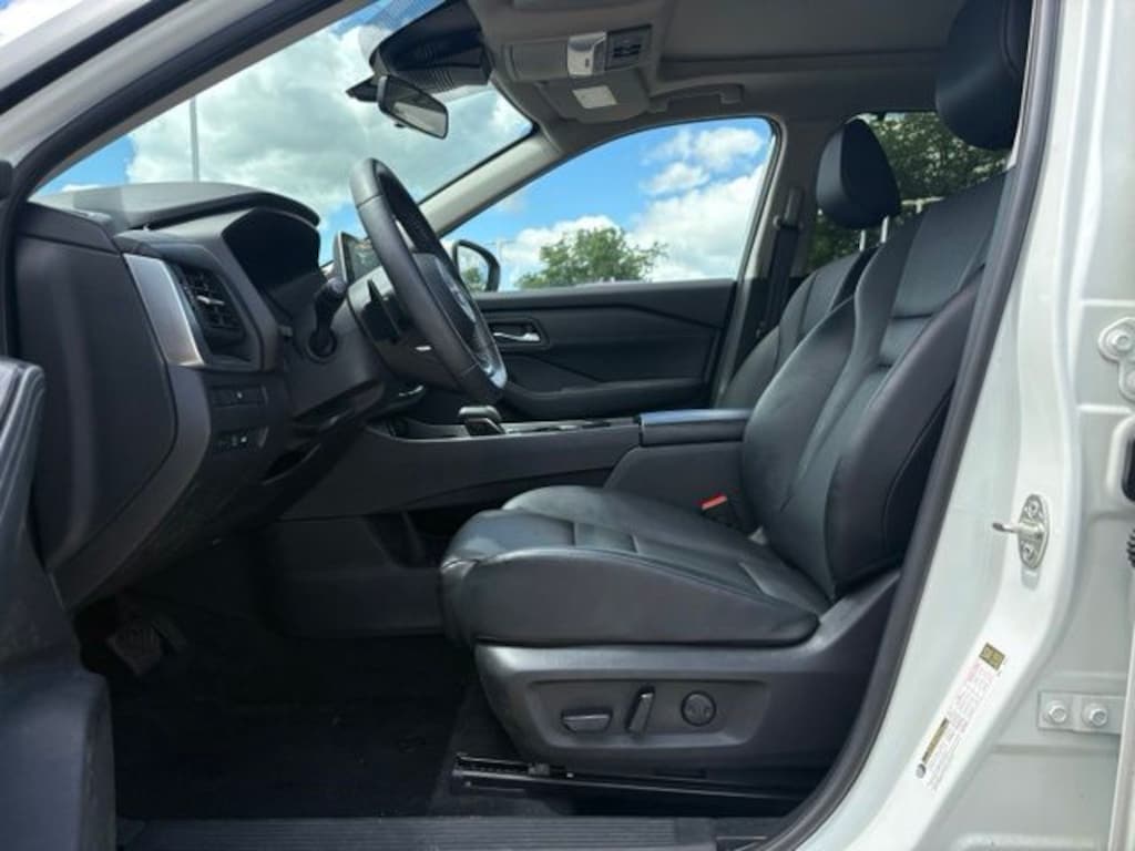 Used 2024 Nissan Rogue SV AWD SUV