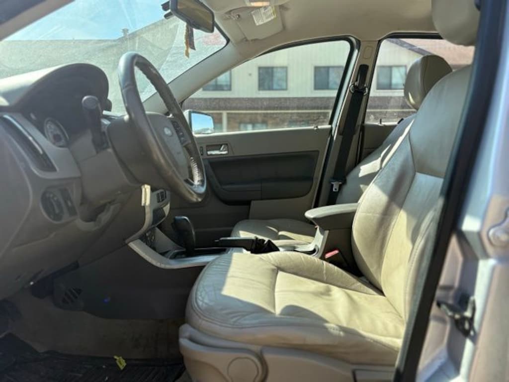 Used 2010 Ford Focus SES Sedan