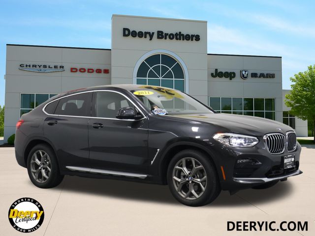 2021 BMW X4 xDrive30i's photo