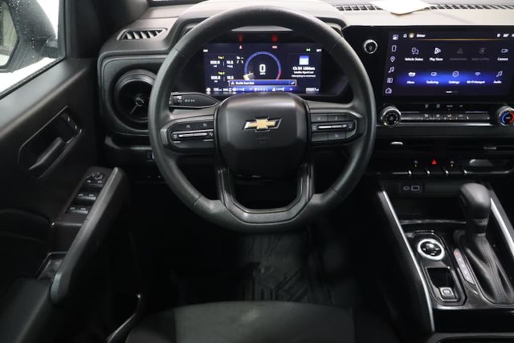 Used 2025 Chevrolet Colorado WT Truck Crew Cab