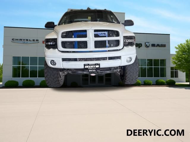 2003 Dodge Ram Laramie photo 2