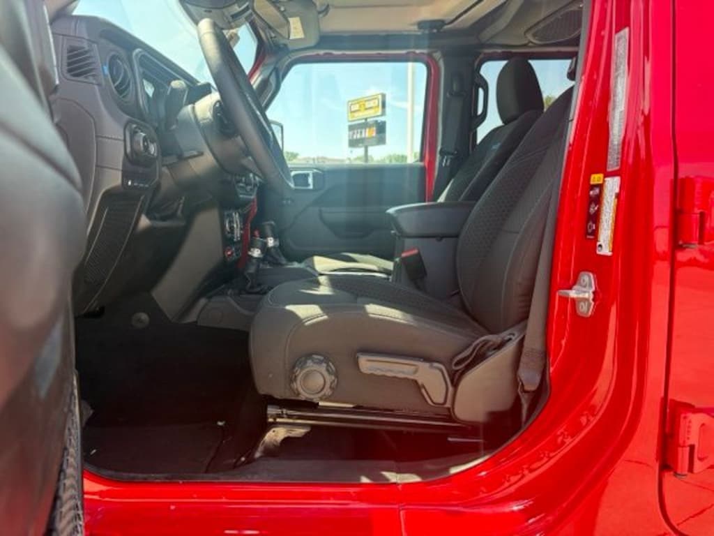 Used 2025 Jeep Wrangler 4xe Rubicon 4x4 SUV