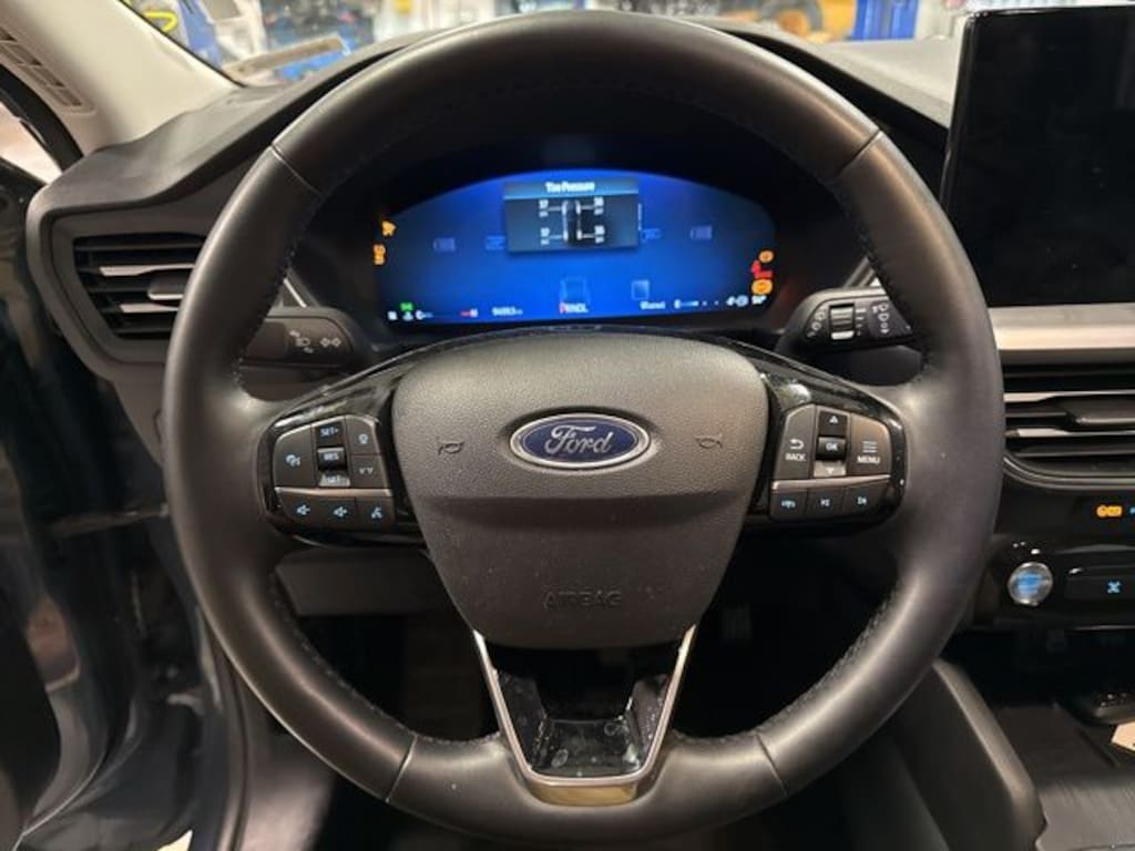 Certified 2025 Ford Escape Platinum AWD SUV