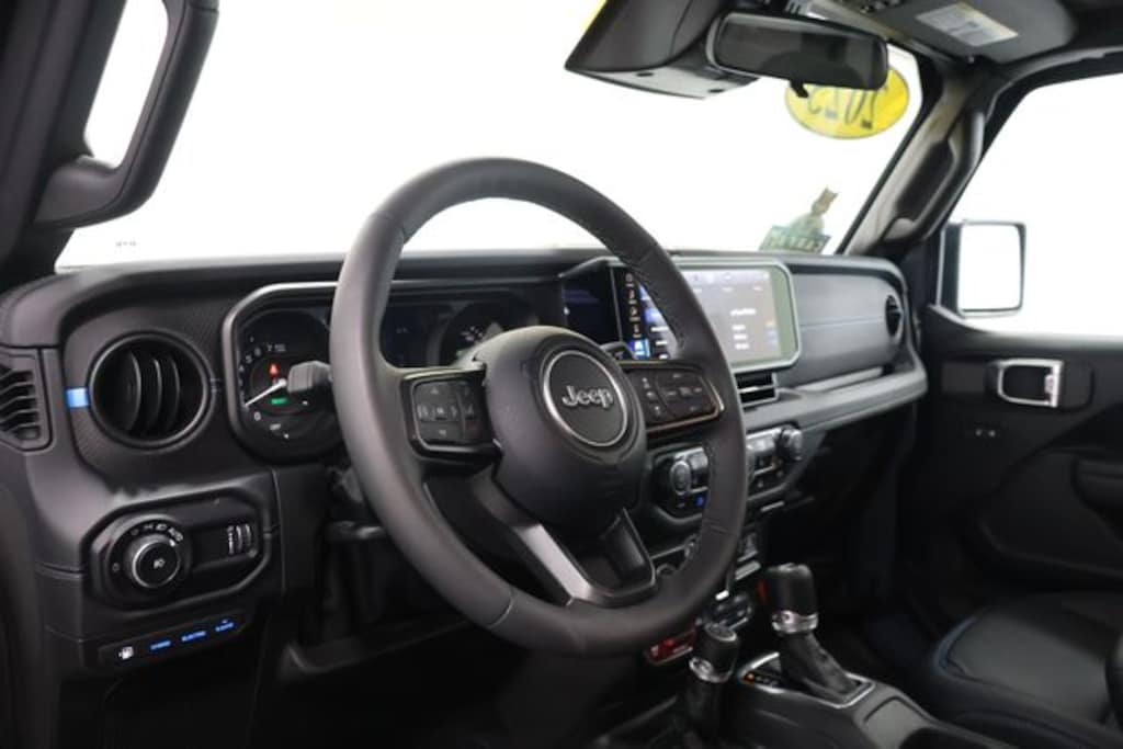 Used 2025 Jeep Wrangler 4xe Rubicon 4x4 SUV