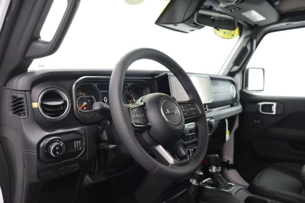 New 2026 Jeep Gladiator Sahara Pickup