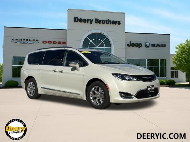 2020 Chrysler Pacifica Limited's photo