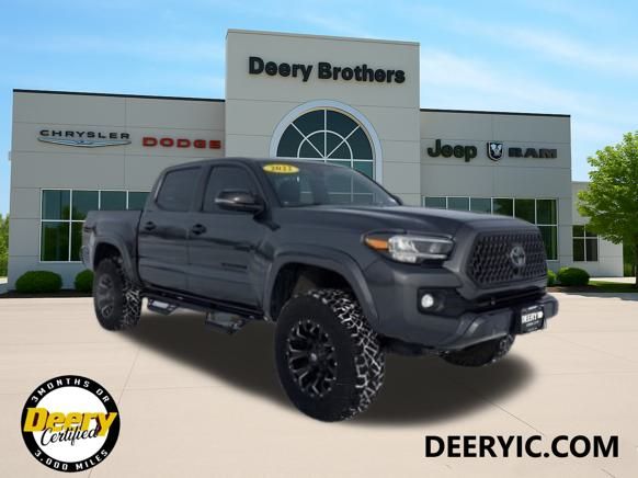 2022 Toyota Tacoma Limited's photo