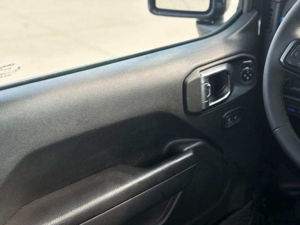 Used 2025 Jeep Wrangler 4xe Rubicon SUV