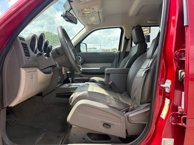Used 2008 Dodge Nitro SLT with VIN 1D8GU58K48W114597 for sale in Iowa City, IA