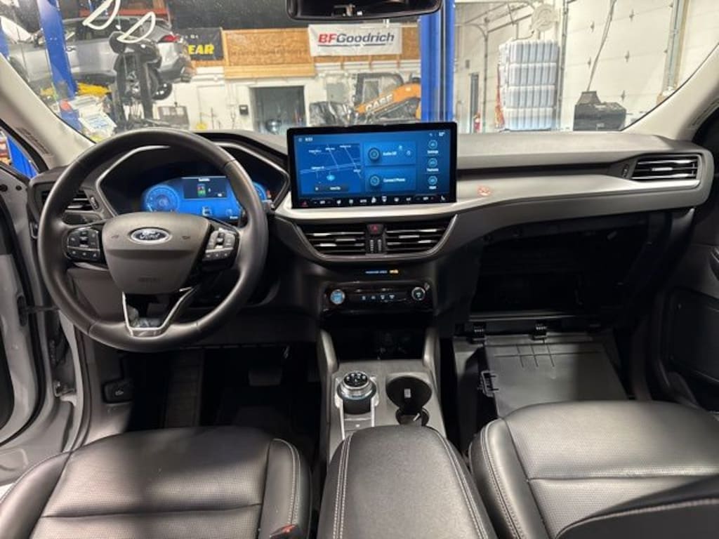 Used 2025 Ford Escape Platinum AWD SUV