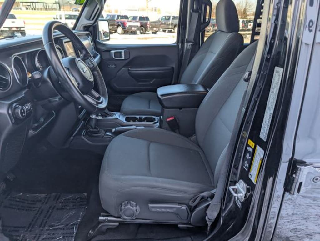 Used 2021 Jeep Gladiator Sport Truck Crew Cab