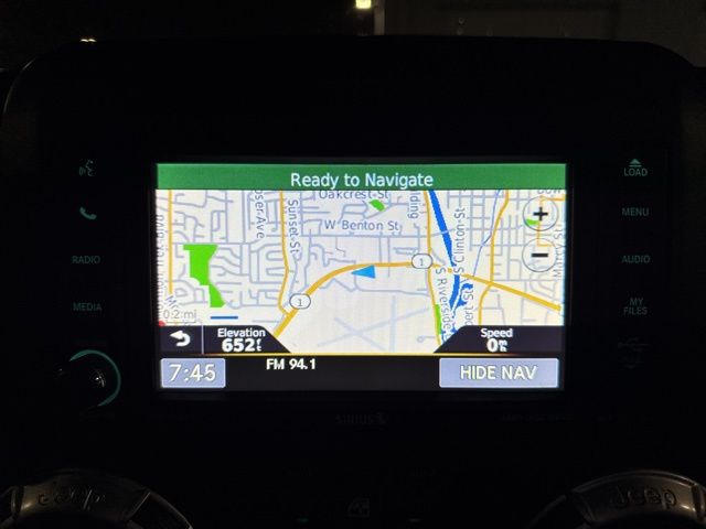 2012 Jeep Wrangler Rubicon photo 3