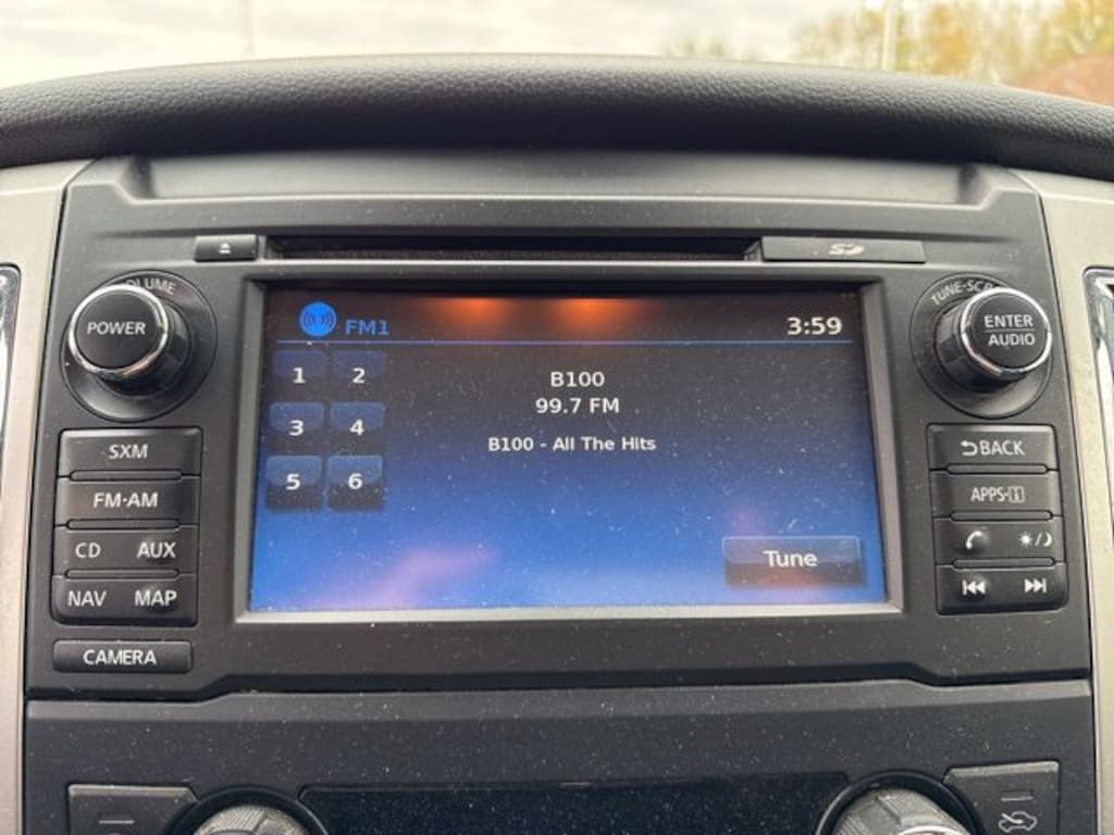 Used 2017 Nissan Titan SV 4x4 Truck Crew Cab