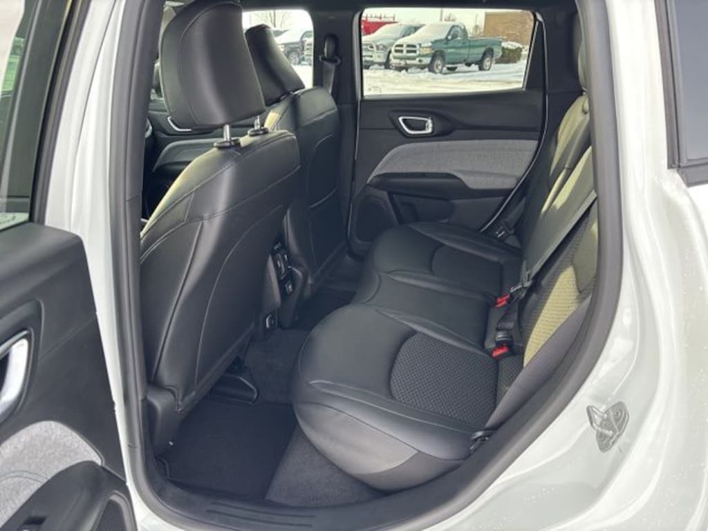 New 2026 Jeep Compass Latitude Sport Utility