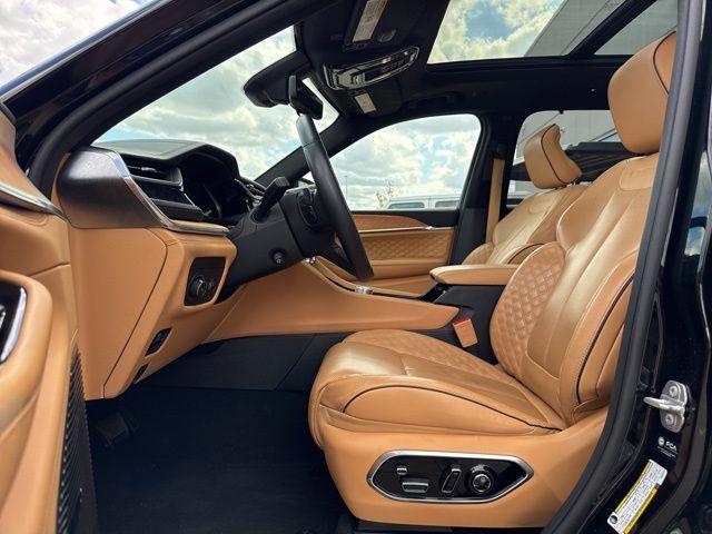 2024 Jeep Grand Cherokee Summit Reserve photo 2