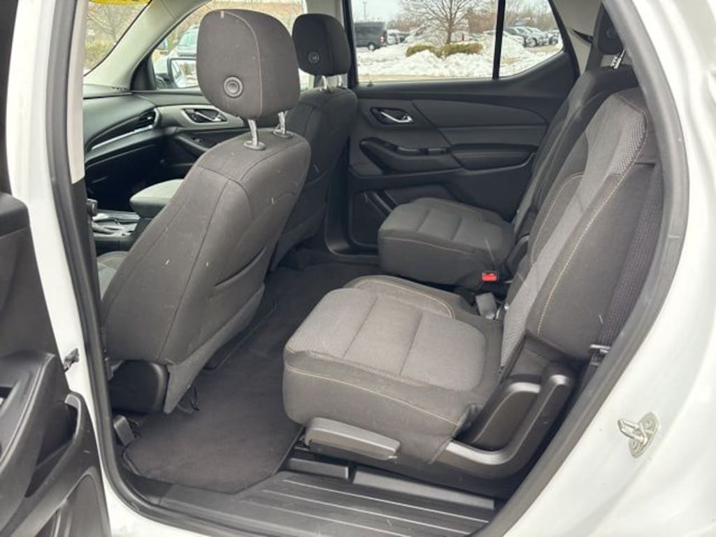 Used 2018 Chevrolet Traverse LT FWD SUV