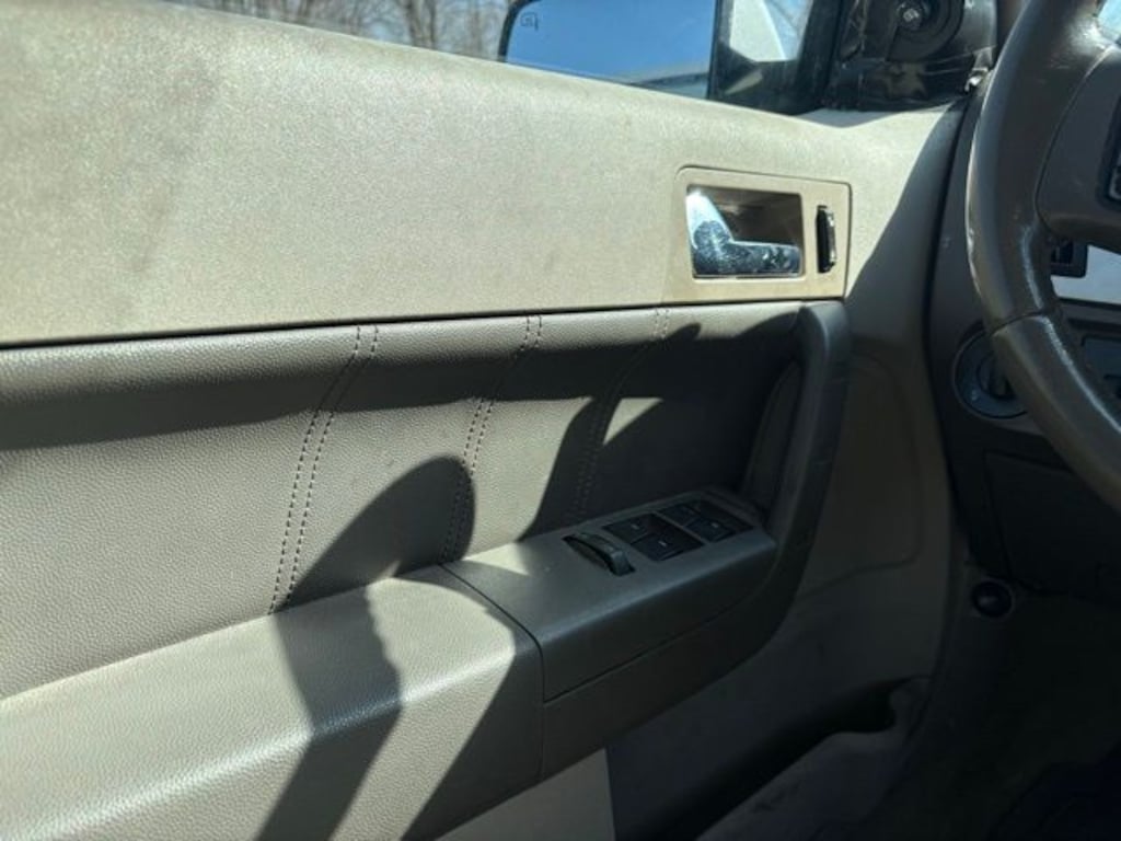 Used 2010 Ford Focus SES Sedan