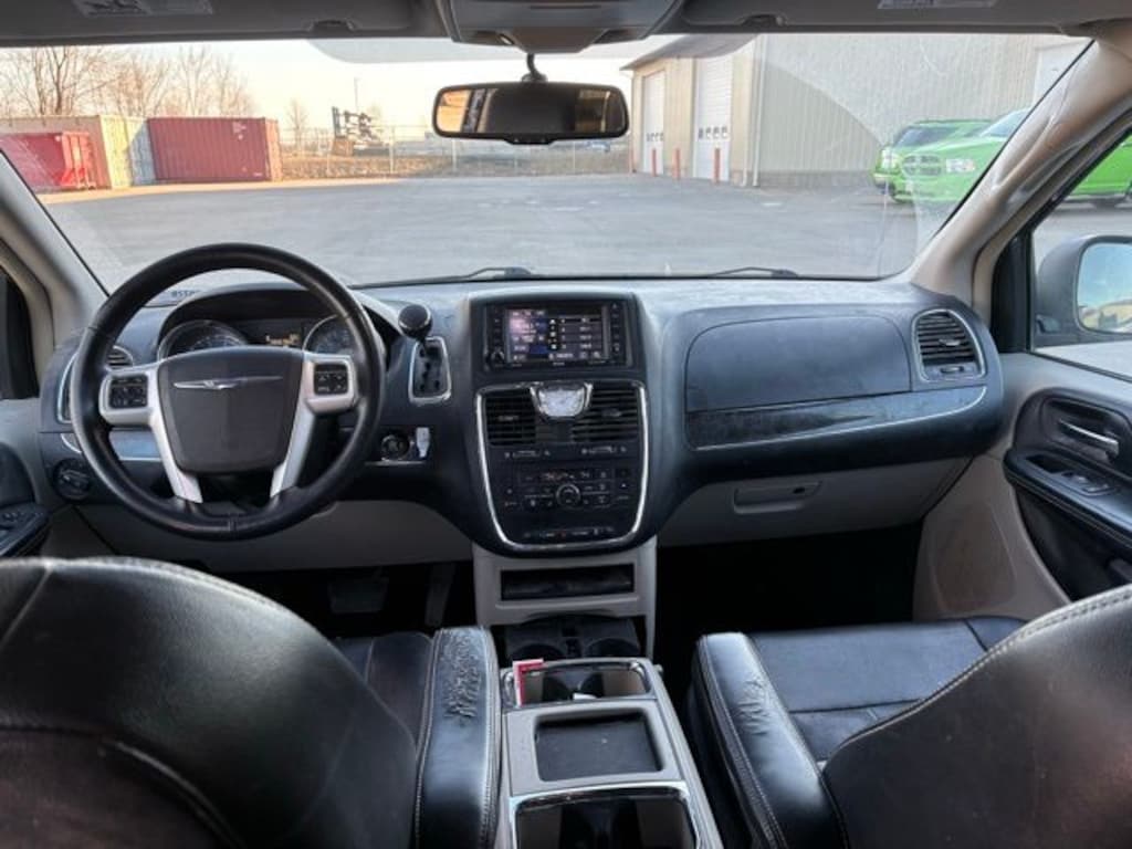 Used 2016 Chrysler Town & Country Touring Van LWB Passenger Van