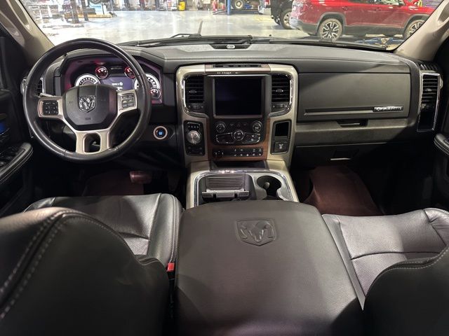 2018 Ram 1500 Laramie photo 2