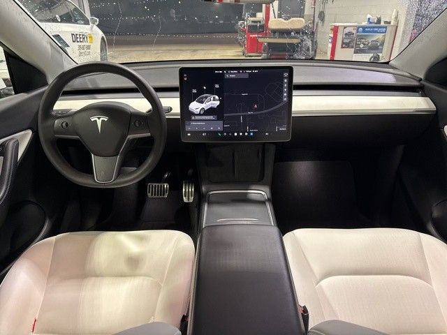 Used 2022 Tesla Model Y Long Range with VIN 7SAYGDEE2NF313721 for sale in Iowa City, IA
