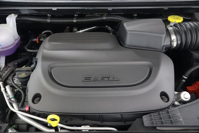 2026 Chrysler Pacifica Select - Photo 29